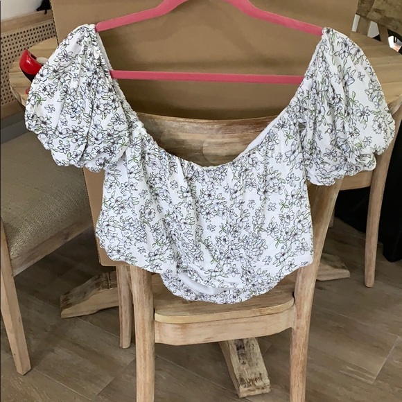 Top - Picture 2 of 2